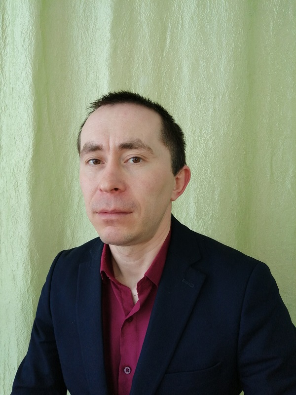 Савинов Вячеслав Анатольевич.